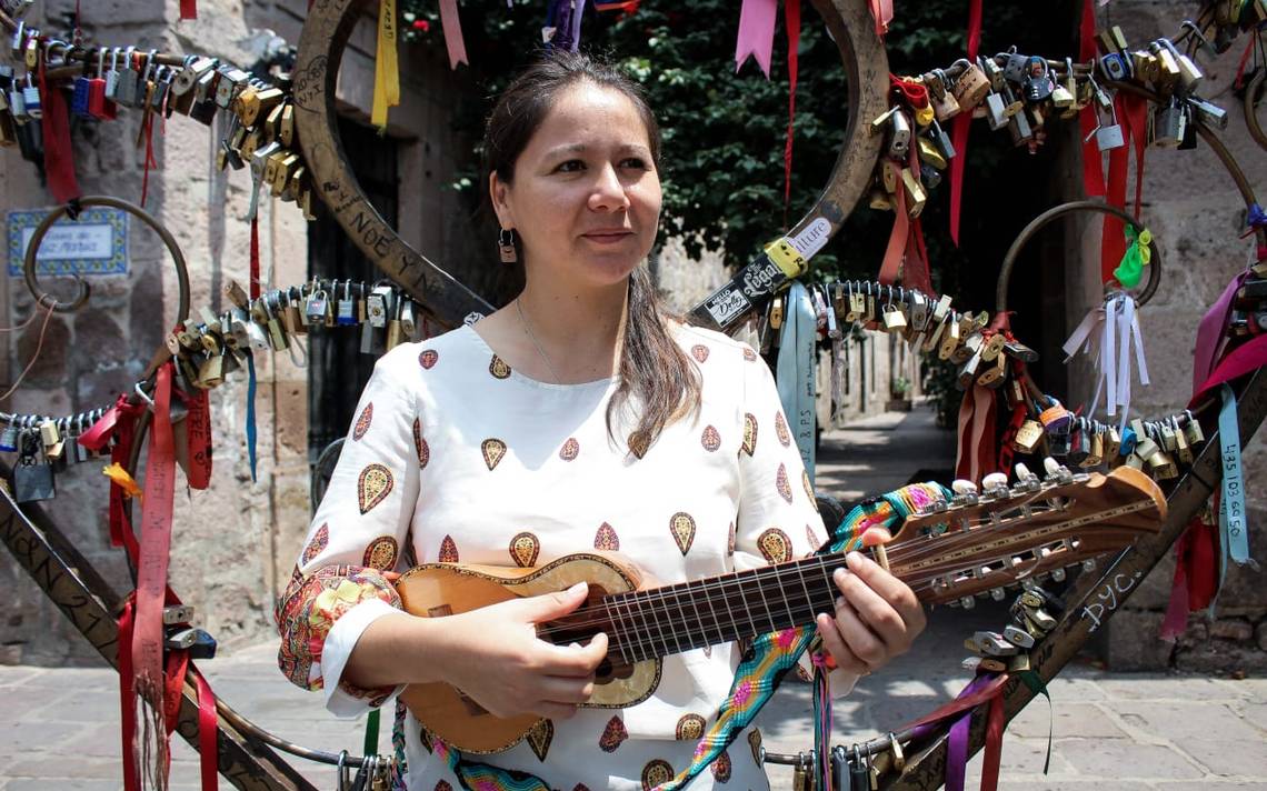 Soledad Ulloa, tocar para reivindicar la raíz latinoamericana - El Sol ...